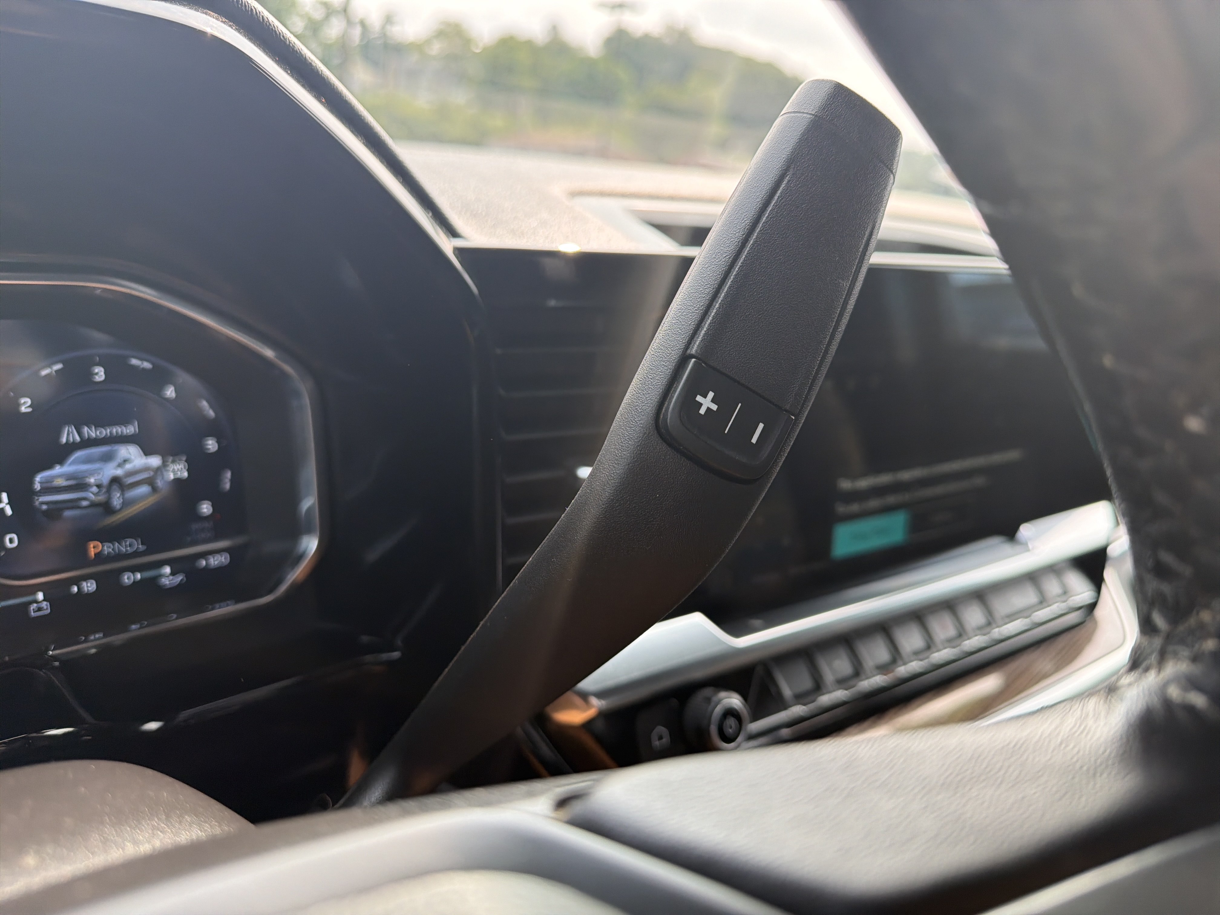 Used 2022 Chevrolet Silverado 1500 RST AWD/4WD image 24