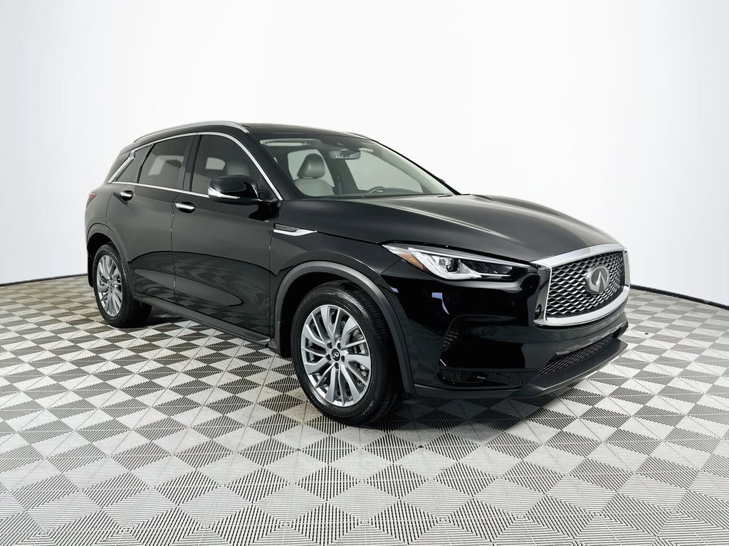 Used 2025 INFINITI QX50 Luxe AWD/4WD image 1