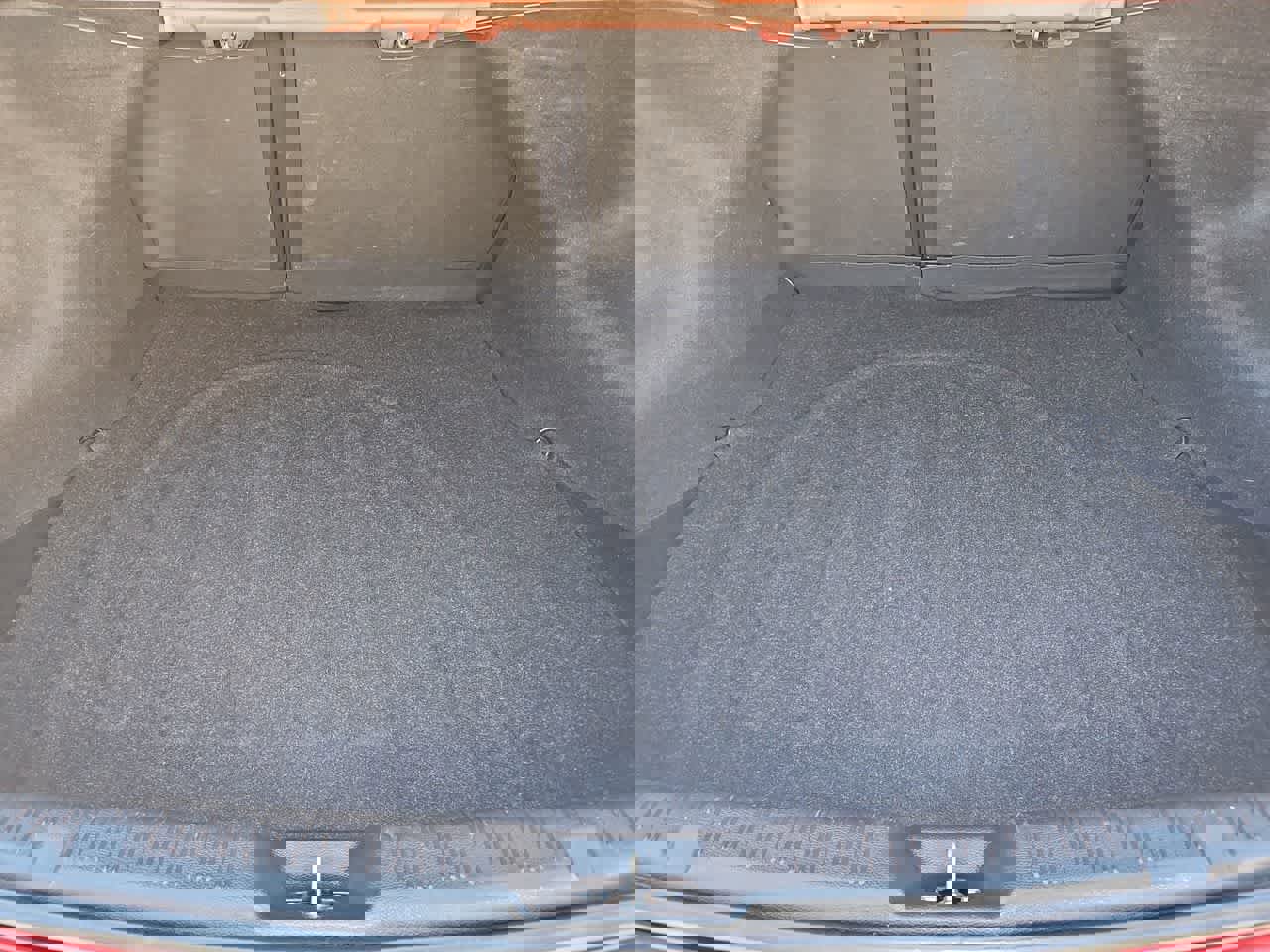 Used 2012 Hyundai Elantra Limited w/ Technology Pkg 5 image 34