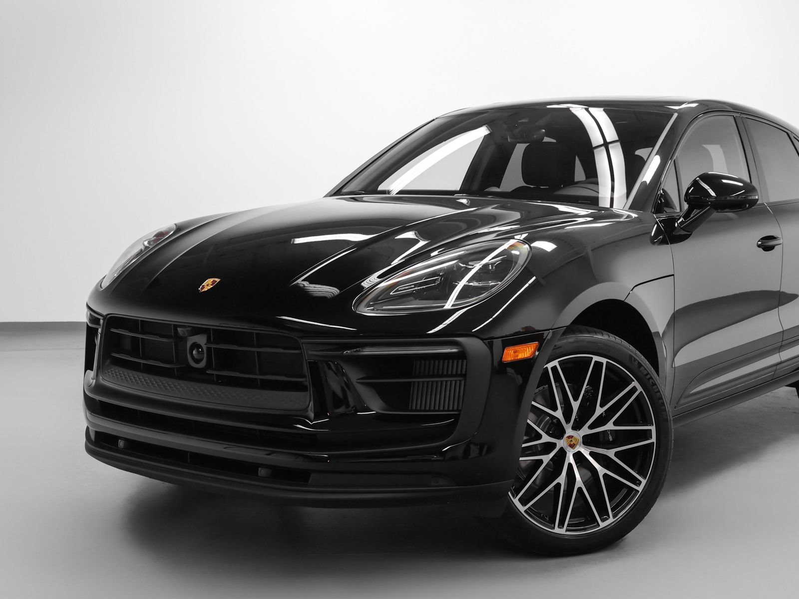 New 2026 Porsche Macan S AWD/4WD image 7