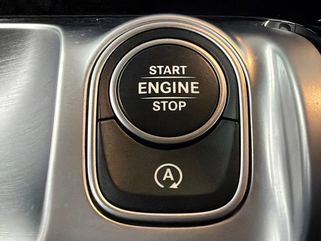 Used 2022 Mercedes-Benz GLB 35 AMG 4MATIC image 32
