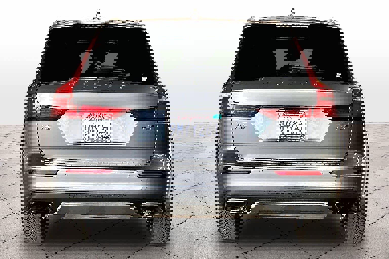 Used 2020 Volvo V60 T5 Cross Country w/ Cross Country Pro Package image 7