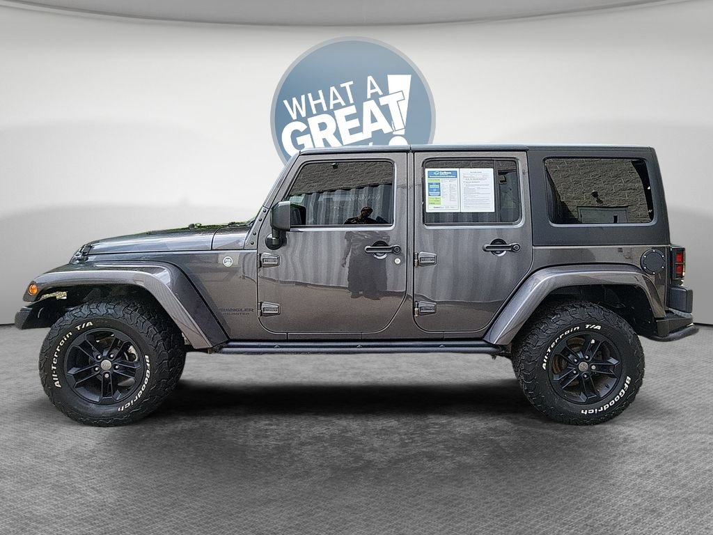 Used 2017 Jeep Wrangler Unlimited Sahara AWD/4WD image 8