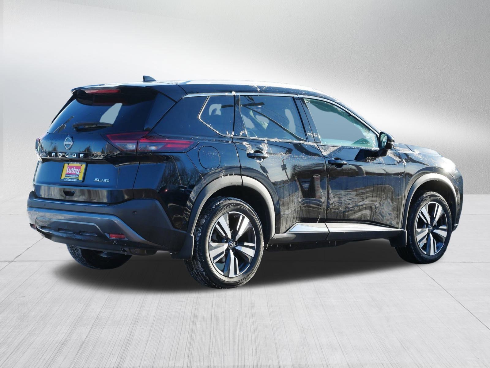 Certified 2022 Nissan Rogue SL w/ SL Premium Package image 7