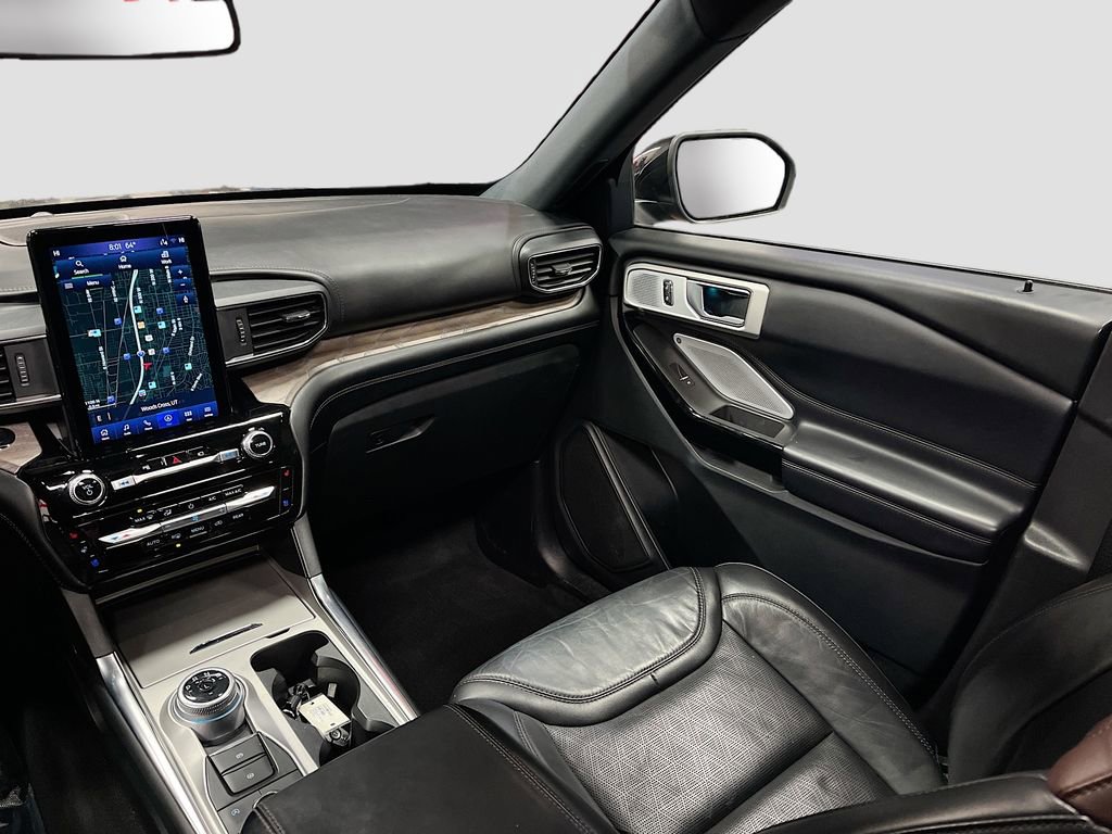 Used 2022 Ford Explorer Platinum w/ Equipment Group 601A image 25