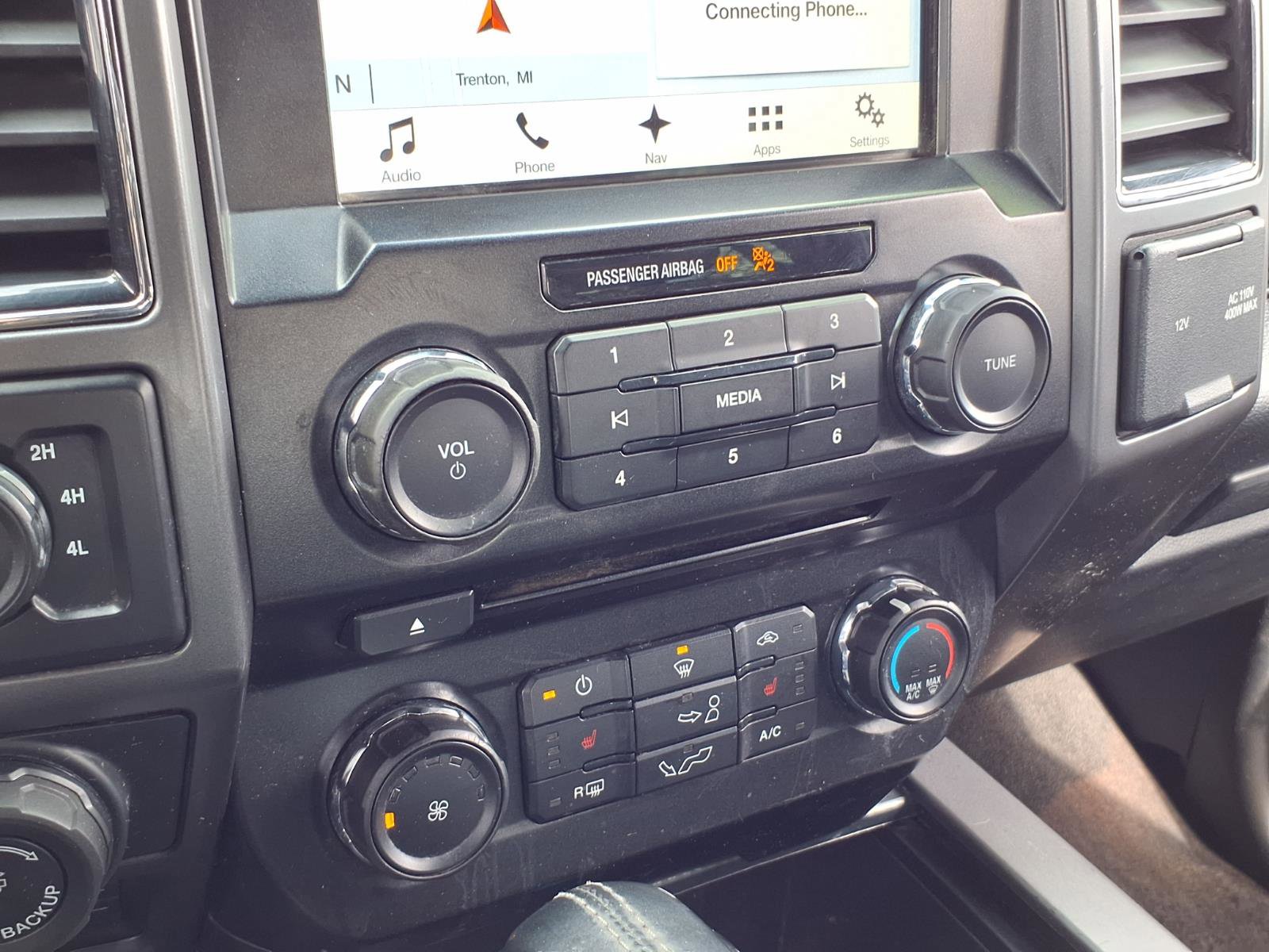 Used 2018 Ford F150 XLT w/ Equipment Group 302A Luxury image 13