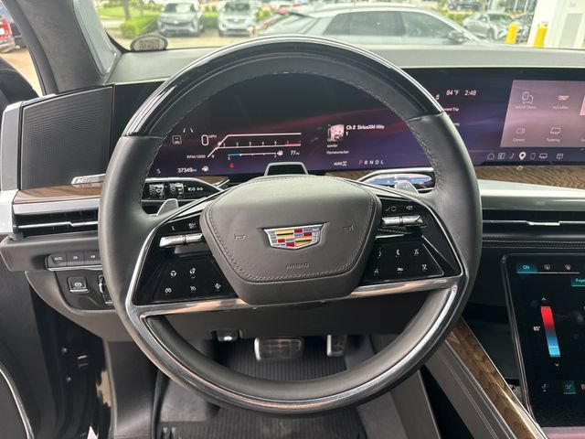 Used 2025 Cadillac Escalade Sport Platinum w/ LPO, Floor Liner Package AWD/4WD image 16