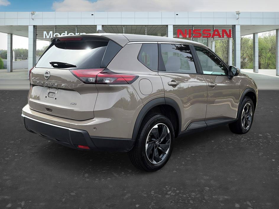 Certified 2025 Nissan Rogue SV AWD/4WD image 5