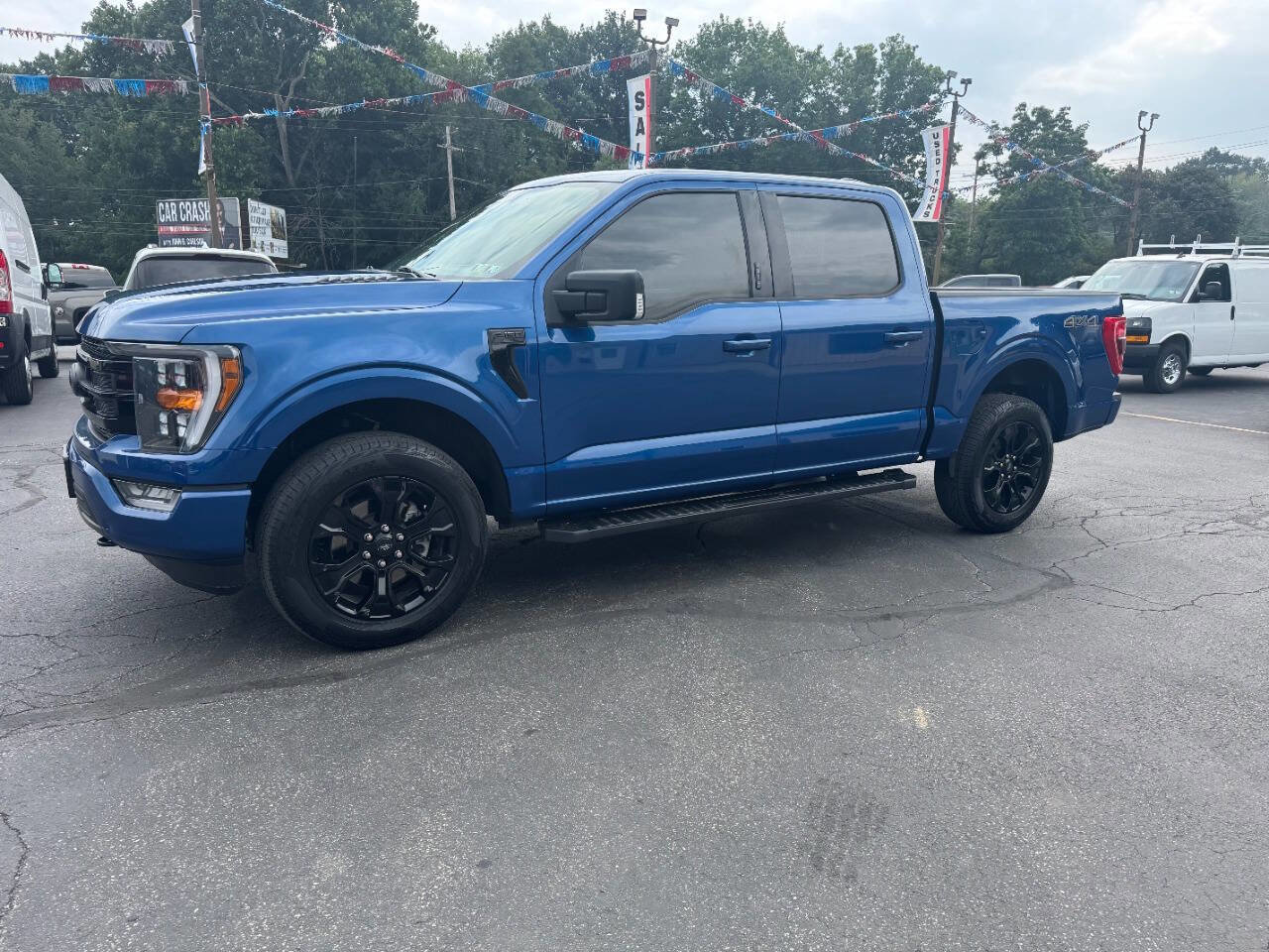 Used 2022 Ford F150 XLT w/ Equipment Group 302A High image 5