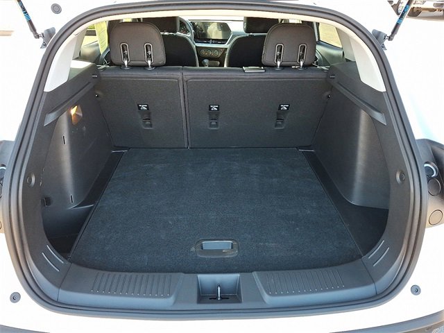 Used 2025 Chevrolet Trax LS w/ LS Convenience Package image 20