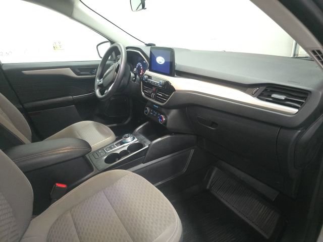 Used 2022 Ford Escape SE image 4