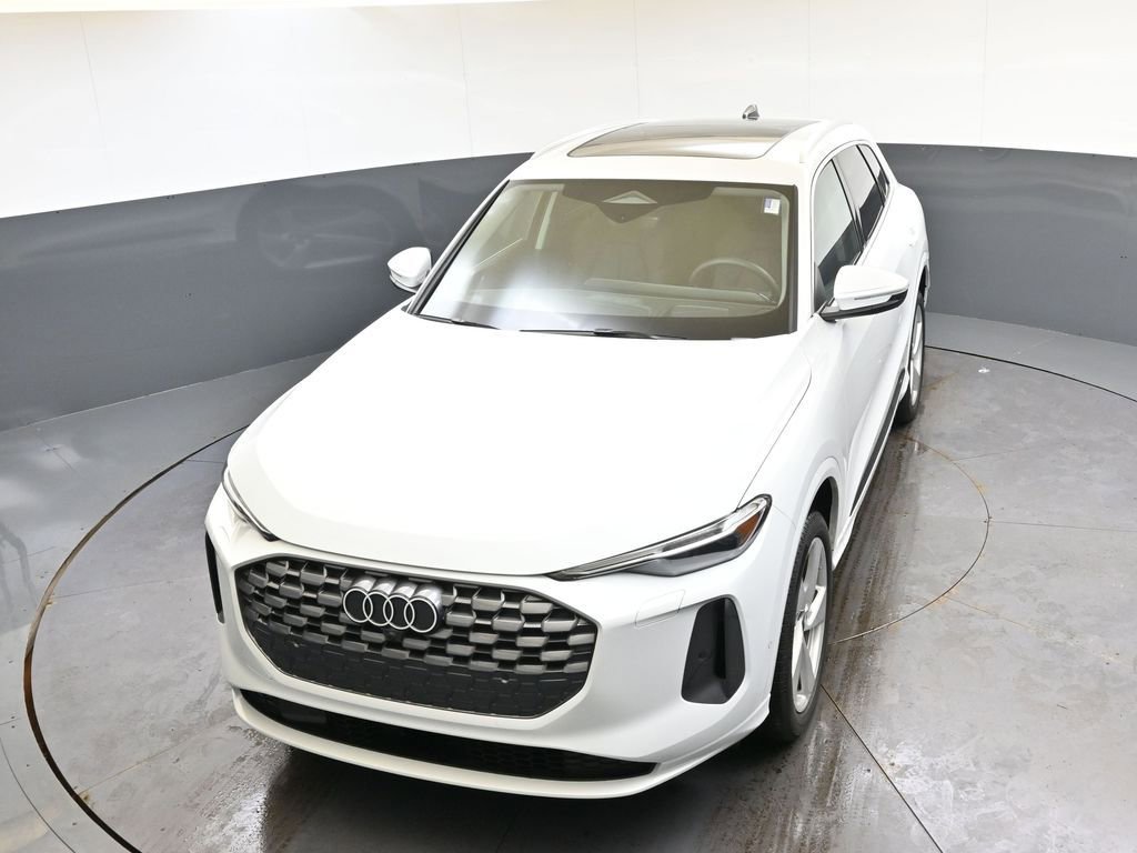 Used 2025 Audi Q5 Premium Plus w/ Premium Plus image 44