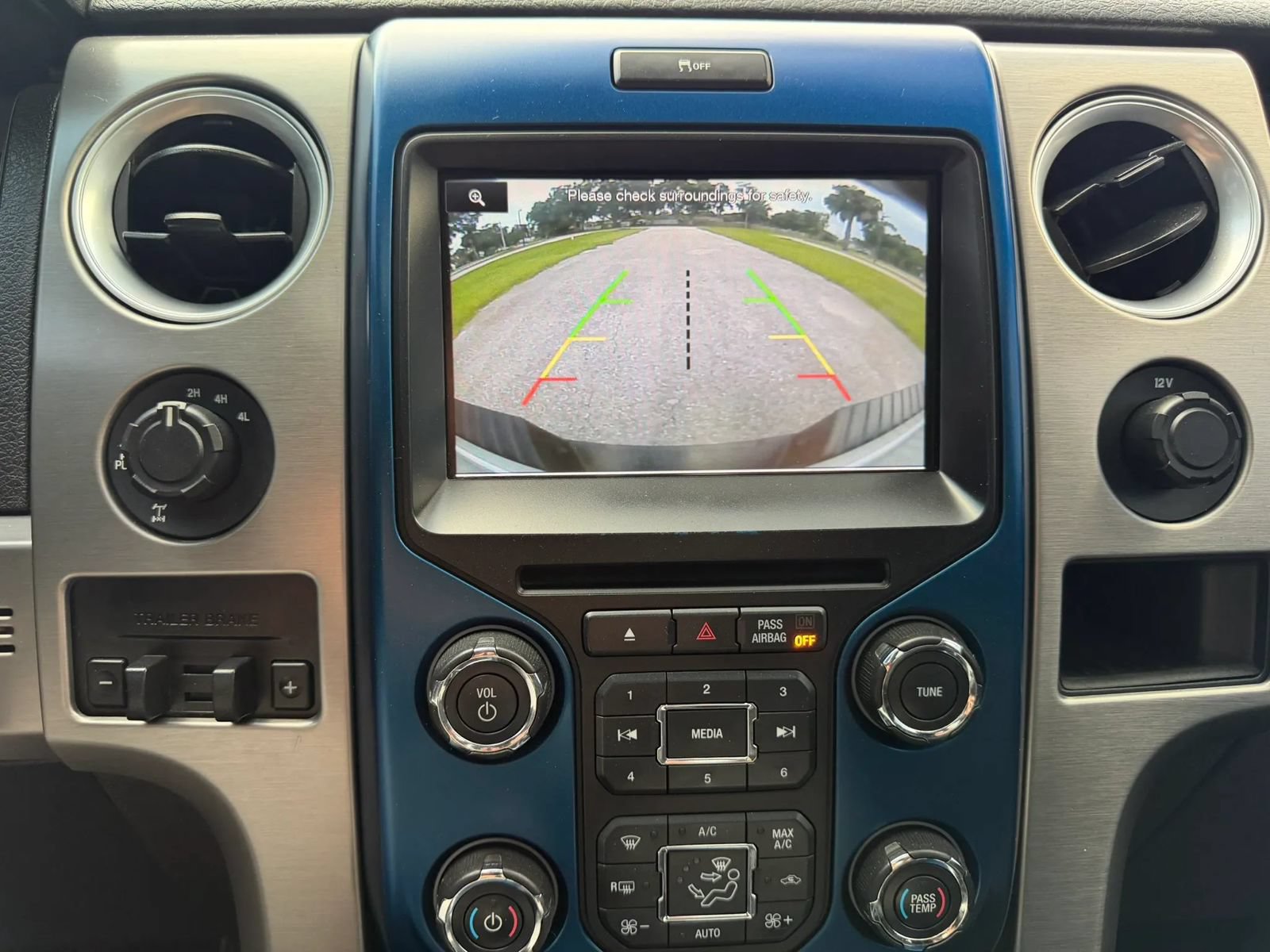 Used 2013 Ford F150 Raptor w/ Luxury Equipment Group AWD/4WD image 15