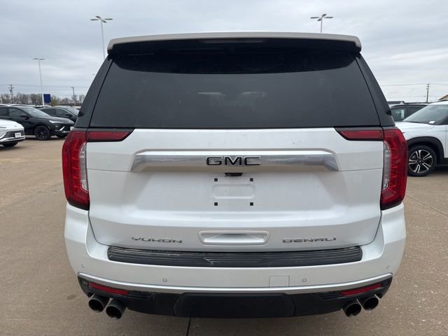 Used 2024 GMC Yukon XL Denali w/ Advanced Technology Package image 4