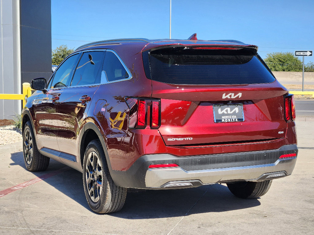 New 2025 Kia Sorento S image 3
