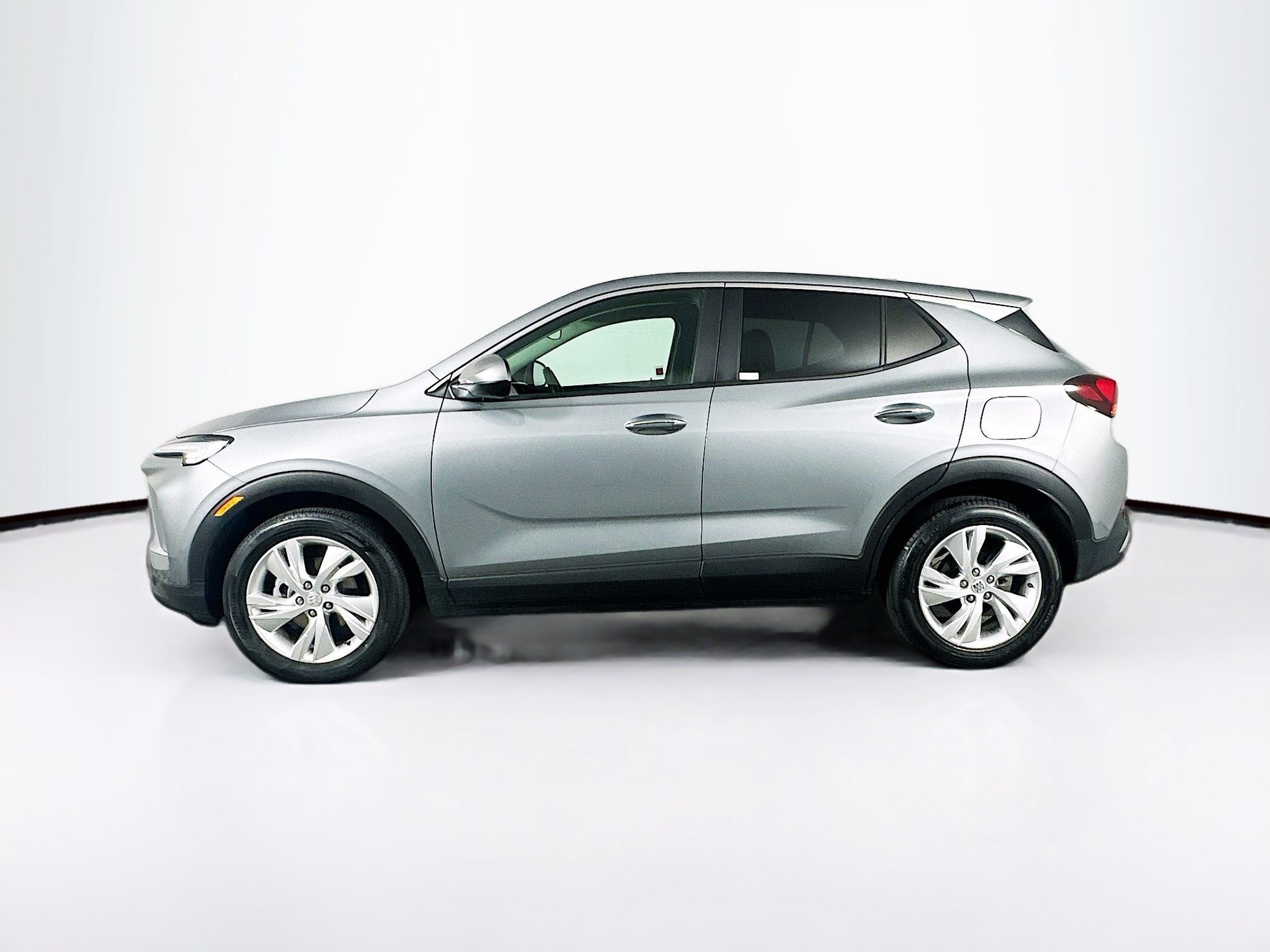 Used 2025 Buick Encore GX Preferred FWD image 4
