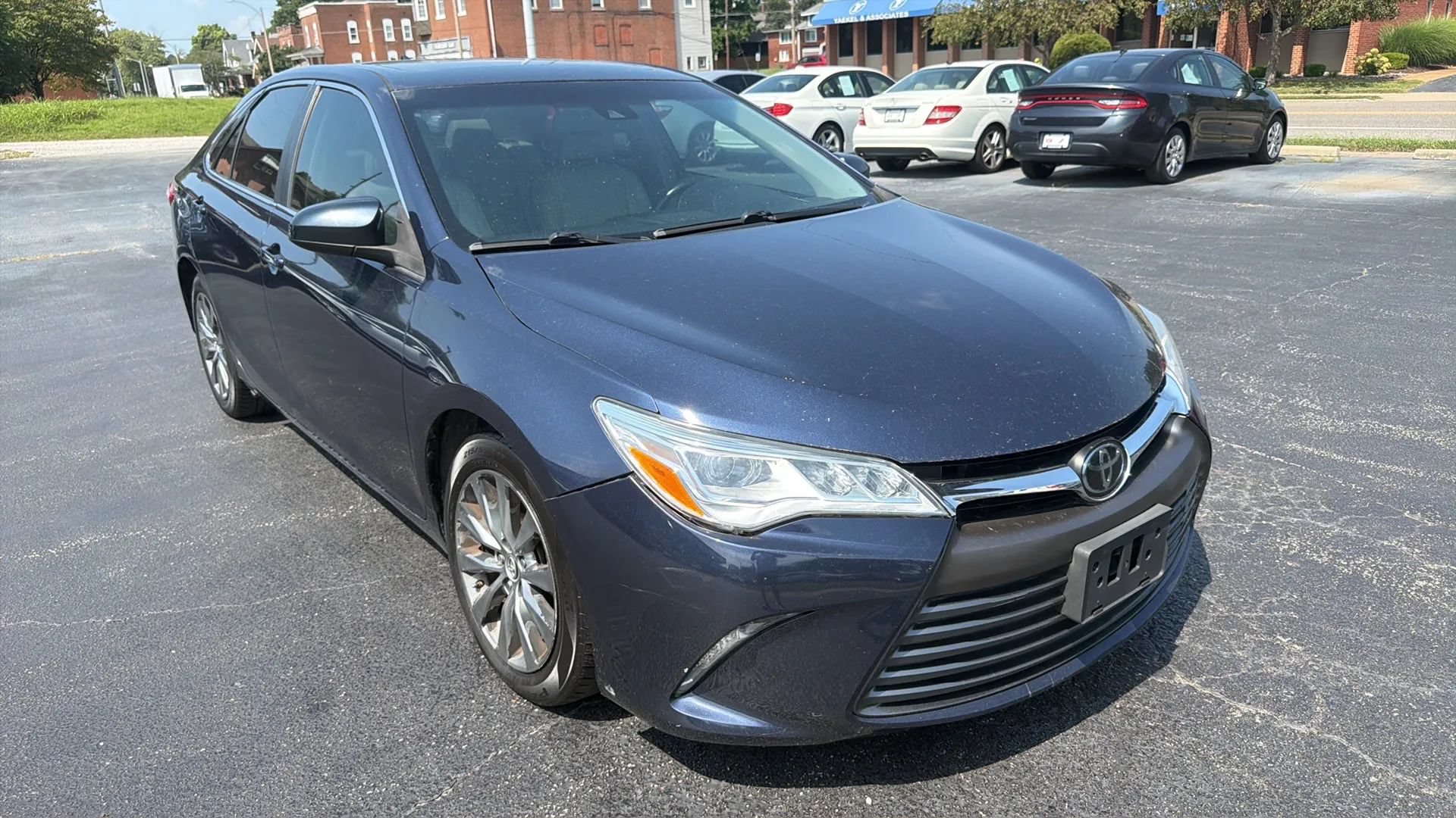 Used 2015 Toyota Camry XLE w/ Advanced Technology Package FWD image 3