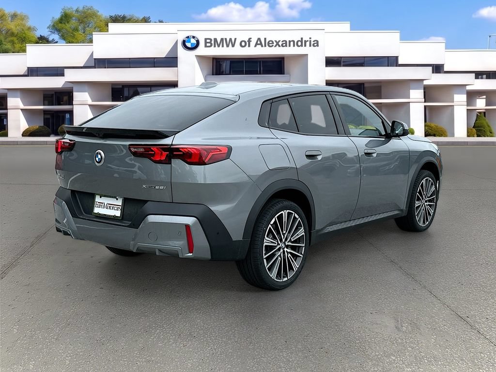 New 2026 BMW X2 xDrive28i w/ Technology Package AWD/4WD image 7