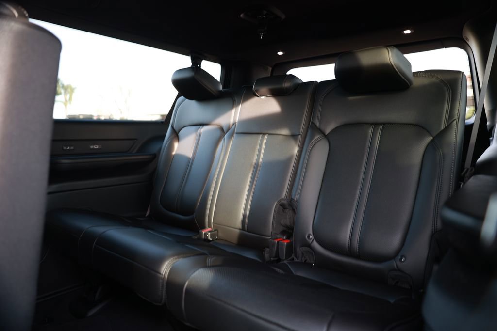 New 2026 Jeep Grand Wagoneer L 2WD image 33