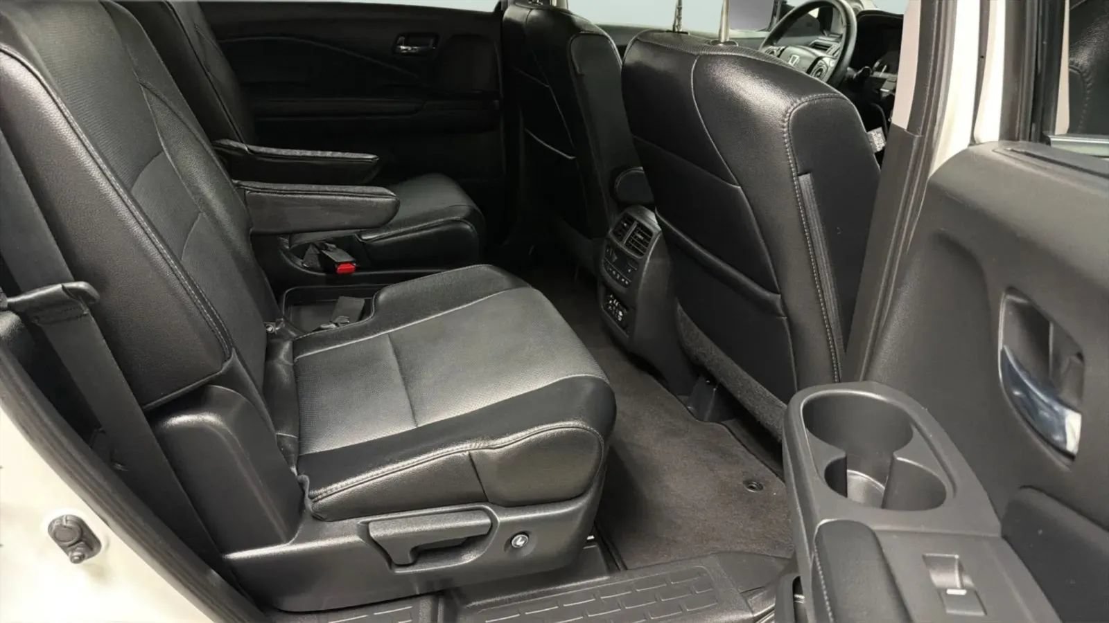 Used 2017 Honda Pilot Elite image 22