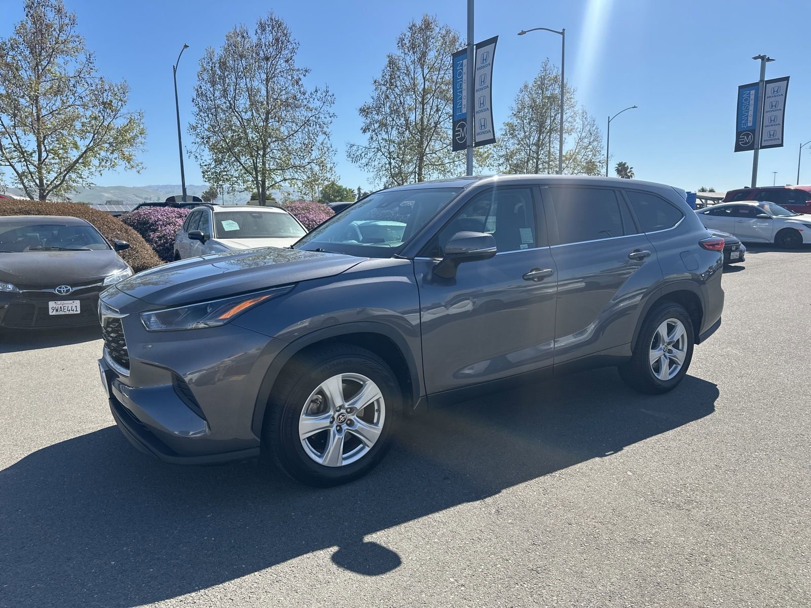 Used 2023 Toyota Highlander L image 5