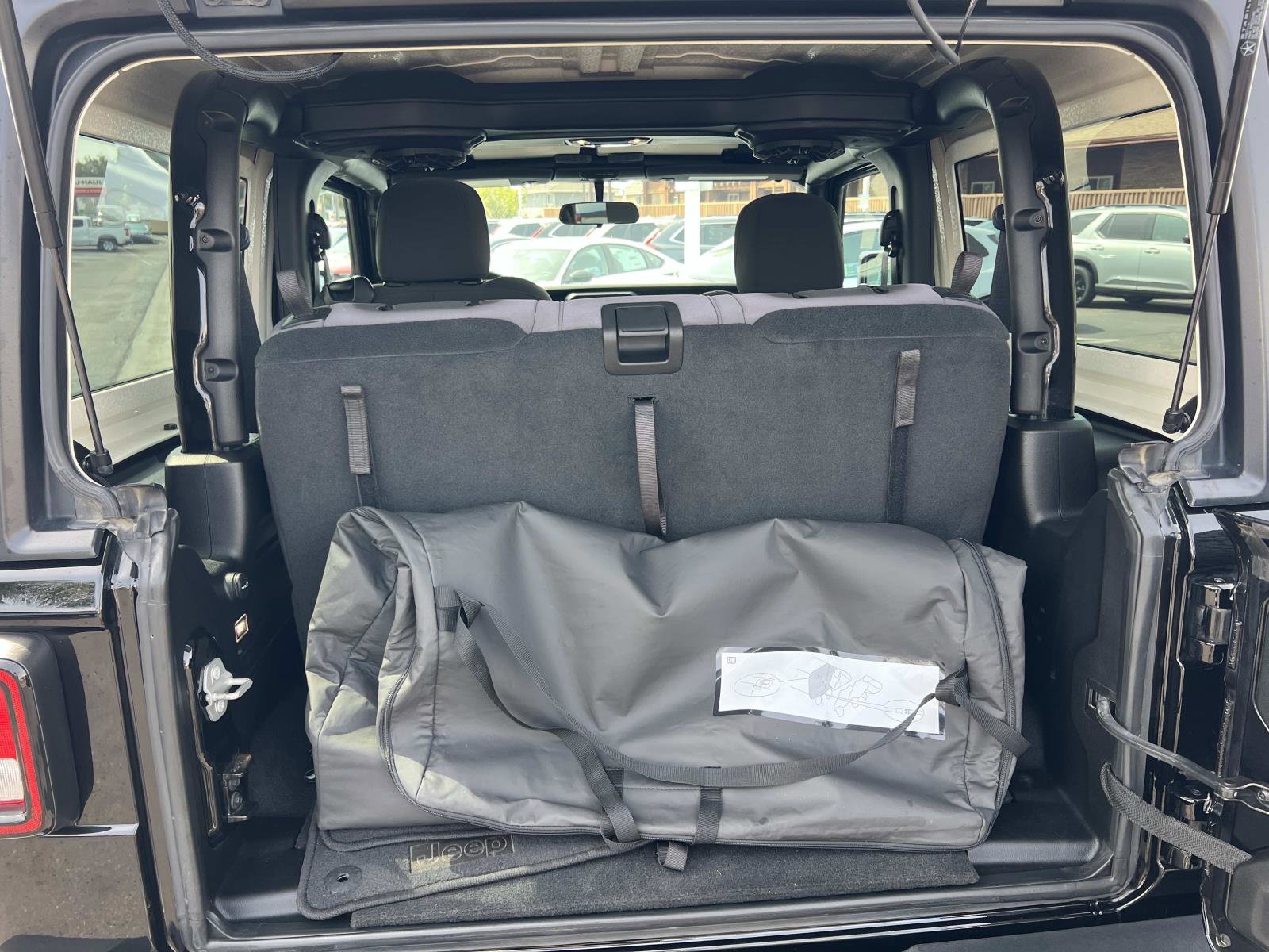 Used 2023 Jeep Wrangler Sport S image 20