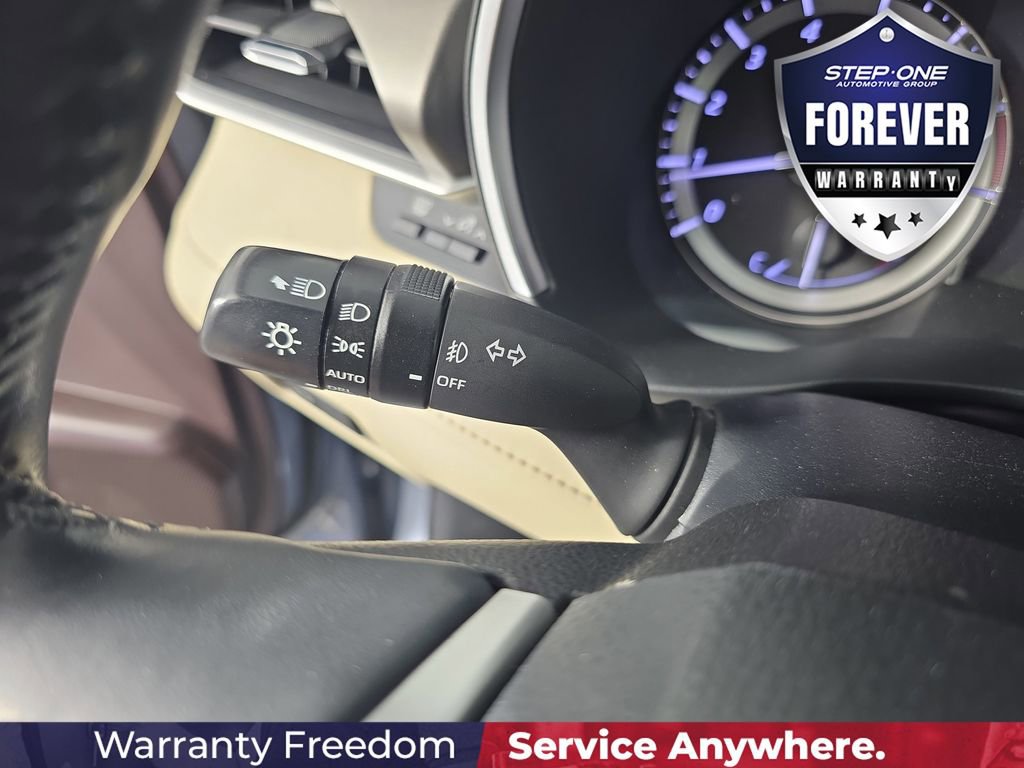 Used 2022 Toyota Highlander XLE FWD image 20