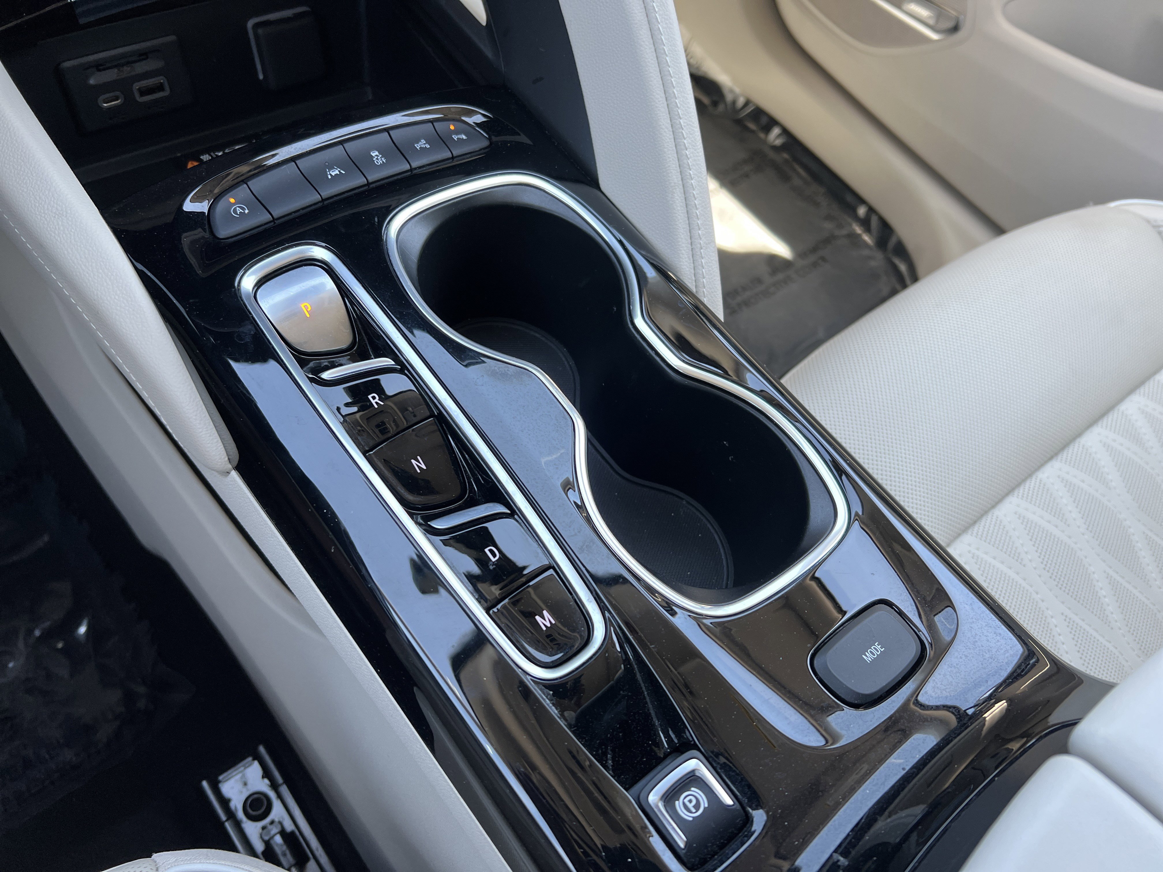 Used 2023 Buick Envision Avenir FWD image 34