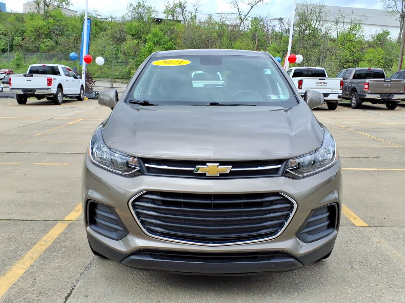 Used 2021 Chevrolet Trax LS AWD/4WD image 3