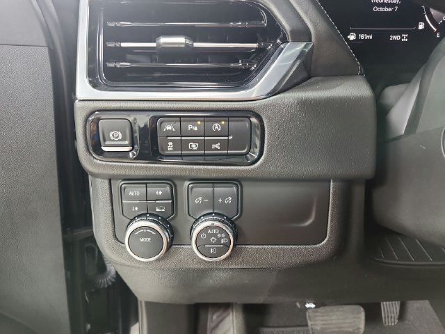 Used 2025 GMC Yukon Denali AWD/4WD image 24