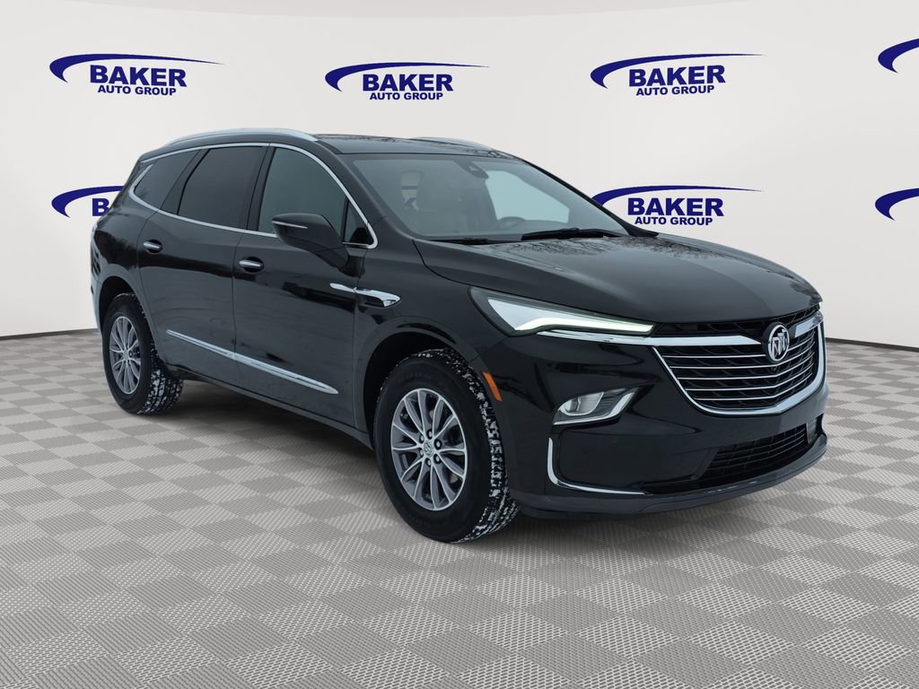 Used 2024 Buick Enclave Essence w/ Technology Package image 3