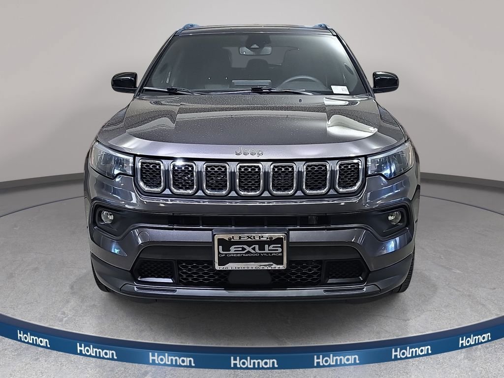 Used 2023 Jeep Compass Latitude AWD/4WD image 3