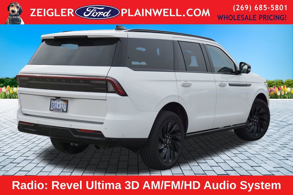 Used 2025 Lincoln Navigator Reserve w/ Jet Appearance Package image 5