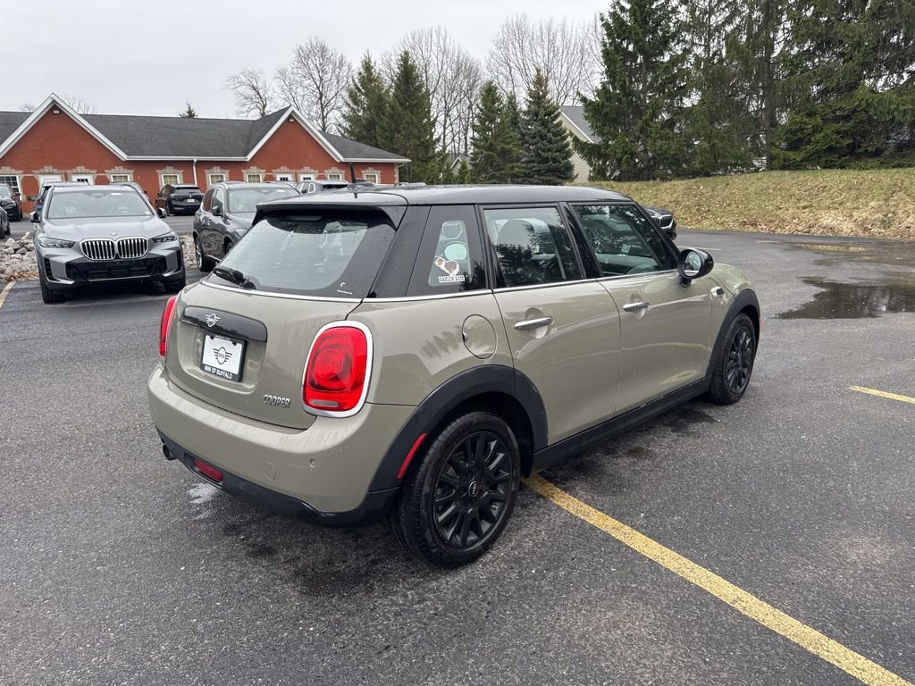 Used 2019 MINI Cooper 4-Door Hardtop FWD image 5