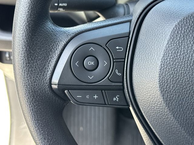 Used 2025 Toyota RAV4 XLE w/ Convenience Package FWD image 25