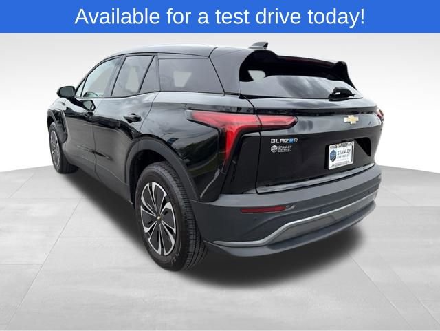 Used 2024 Chevrolet Blazer EV LT AWD/4WD image 3