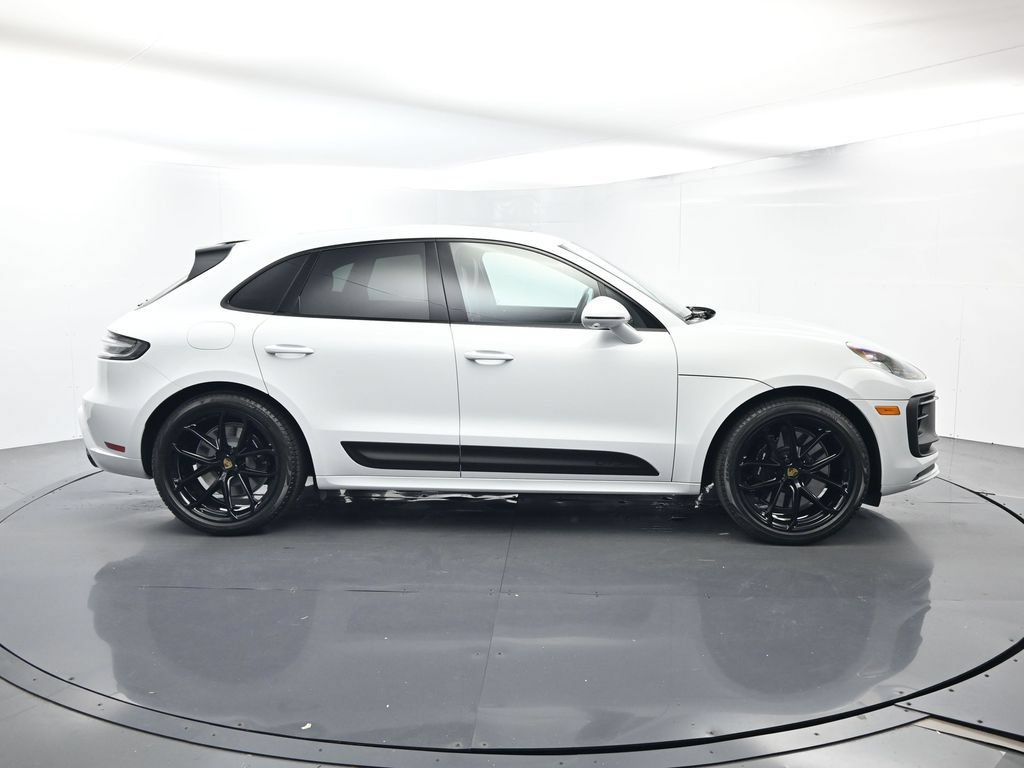 Certified 2026 Porsche Macan GTS AWD/4WD image 16