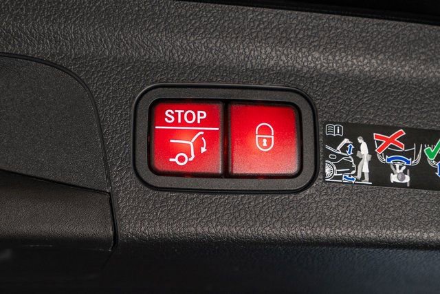 New 2026 Mercedes-Benz GLE 450e 4MATIC image 34