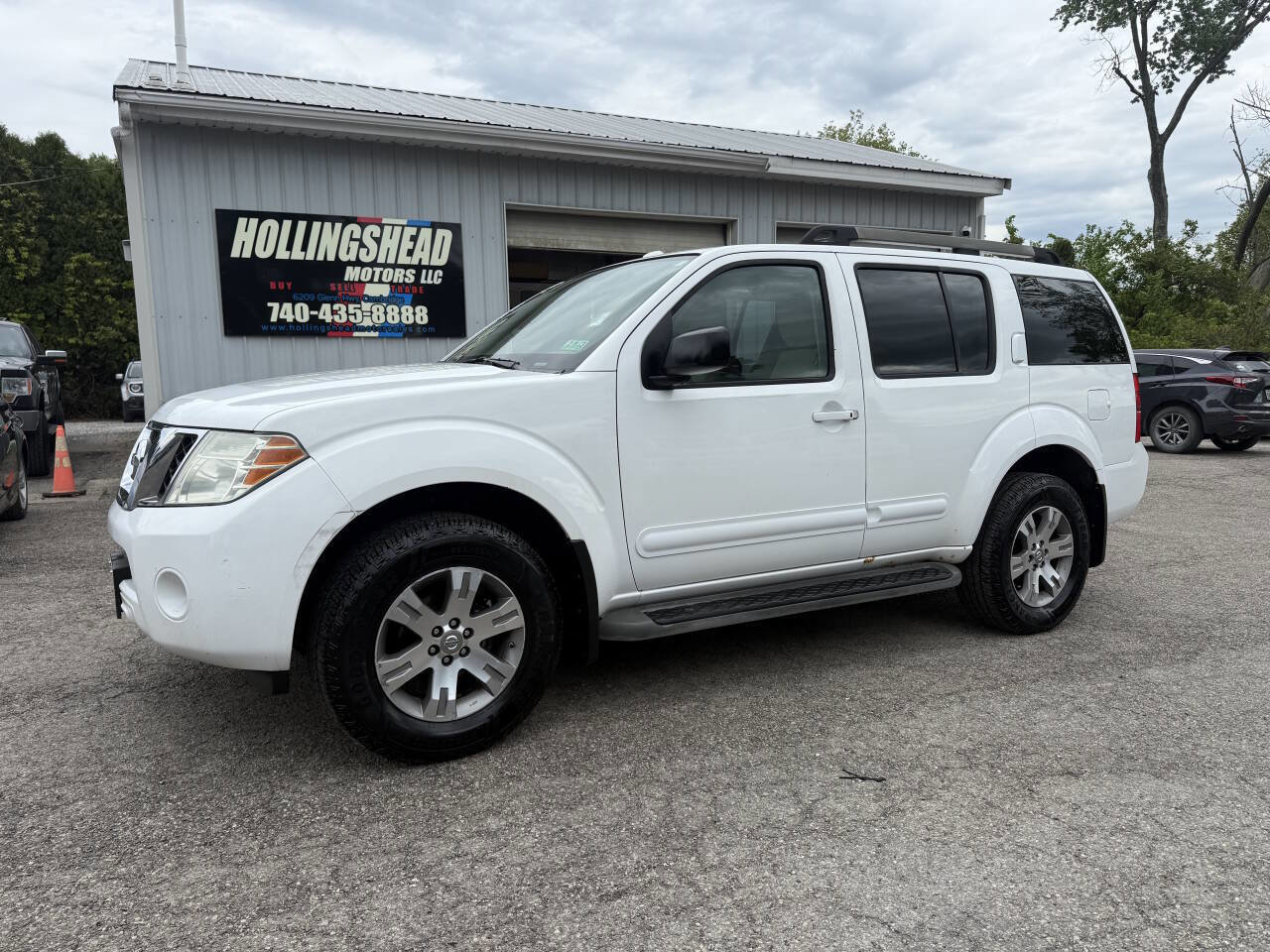 Used 2010 Nissan Pathfinder SE w/ SE Premium Journey Pkg AWD/4WD image 1