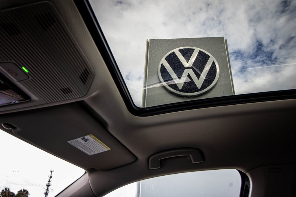 New 2026 Volkswagen Atlas SEL Premium R-Line image 43