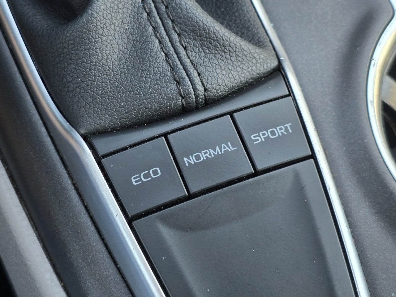 Certified 2023 Toyota Camry LE FWD image 6