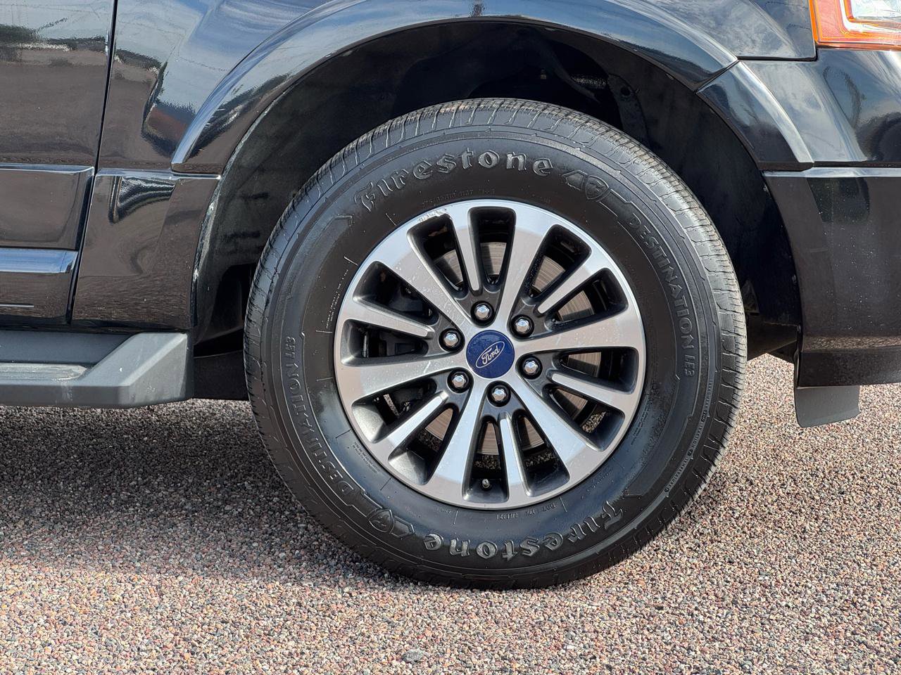 Used 2016 Ford Expedition EL XLT image 15