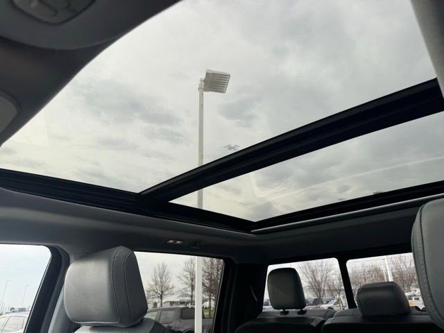 Certified 2022 Ford F150 Lariat w/ Equipment Group 502A High image 20