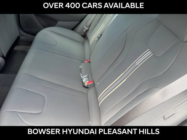 New 2026 Hyundai Elantra Hybrid FWD image 5