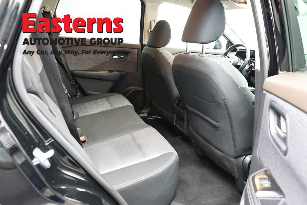 Used 2023 Nissan Rogue SV AWD/4WD image 22