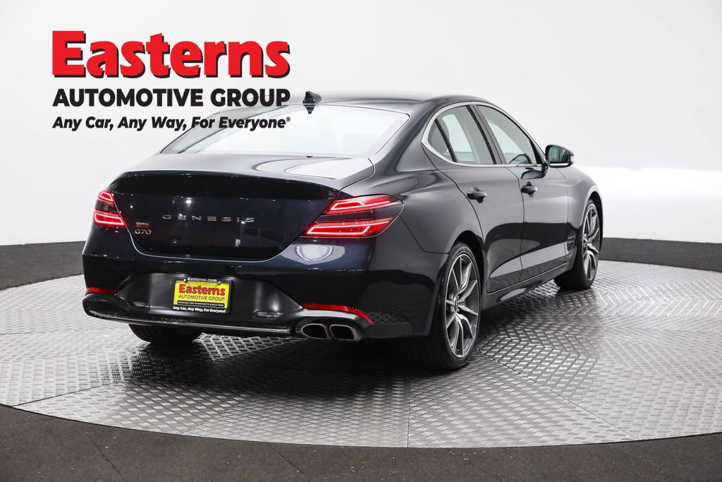 Used 2023 Genesis G70 2.0T image 5
