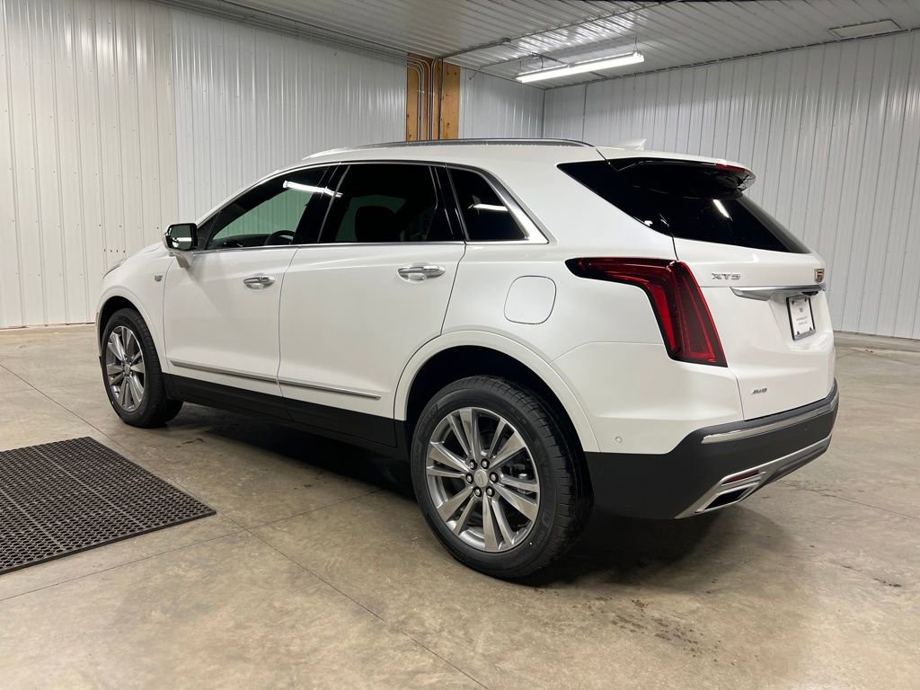 Certified 2026 Cadillac XT5 Premium Luxury w/ LPO, Floor Liner Package AWD/4WD image 6