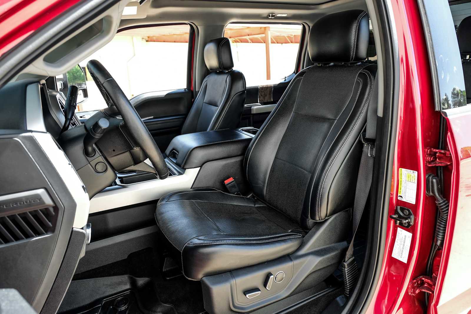 Used 2018 Ford F350 Lariat w/ Lariat Ultimate Package image 34