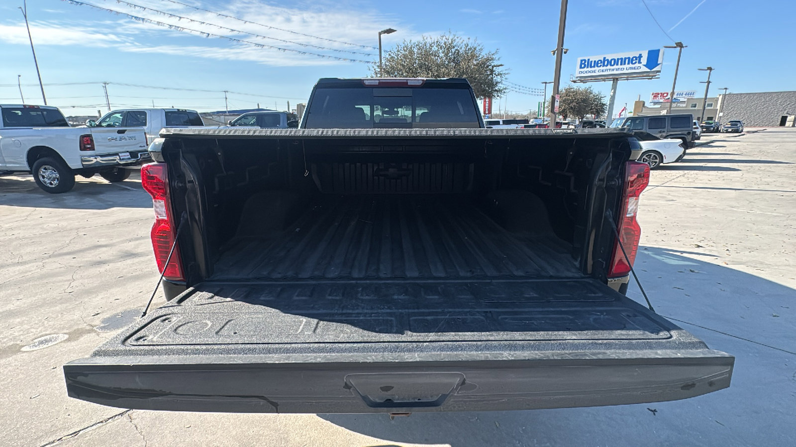 Used 2023 Chevrolet Silverado 2500 LT w/ Convenience Package image 23