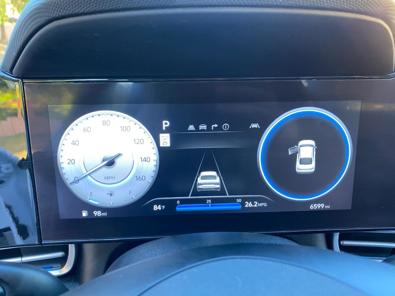 Used 2025 Hyundai Elantra Limited image 61